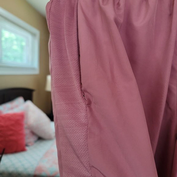 Nike Mauve Pink Dri-Fit Running Shorts - Picture 4 of 6